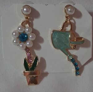 🆕️ Mismatched Flowerpot Watering Can Earrings